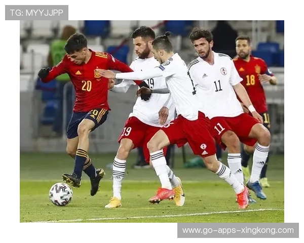 皇马右翼外脚背传球令人拍案叫绝