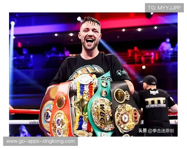 拳击擂台夜弗拉基米尔重拳制胜对手，成为新一代拳击传奇