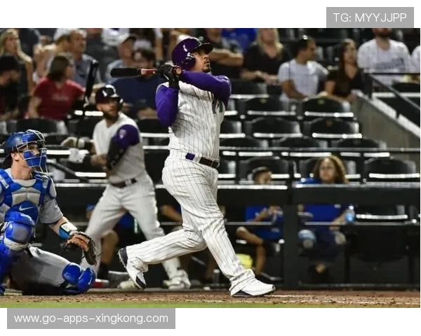 洛杉矶道奇强袭外野二垒形成致命得分，强者归来再创辉煌